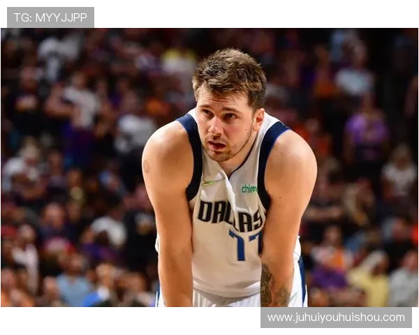 独行侠全力冲击新赛季冠军东契奇率队展现无敌进攻火力