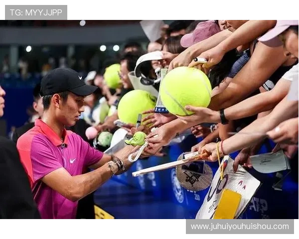 网球世界新星崛起 未来冠军争夺战激烈上演