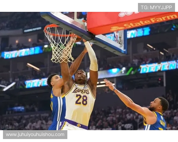 詹姆斯再创历史新高，湖人客场大胜勇士迎来四连胜